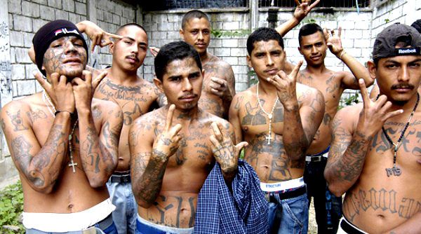 The-Violent-Terrifying-Gangs-Of-El-Salvador-16